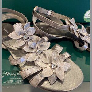 Paul Green Silver Leather Flower Sandals - New